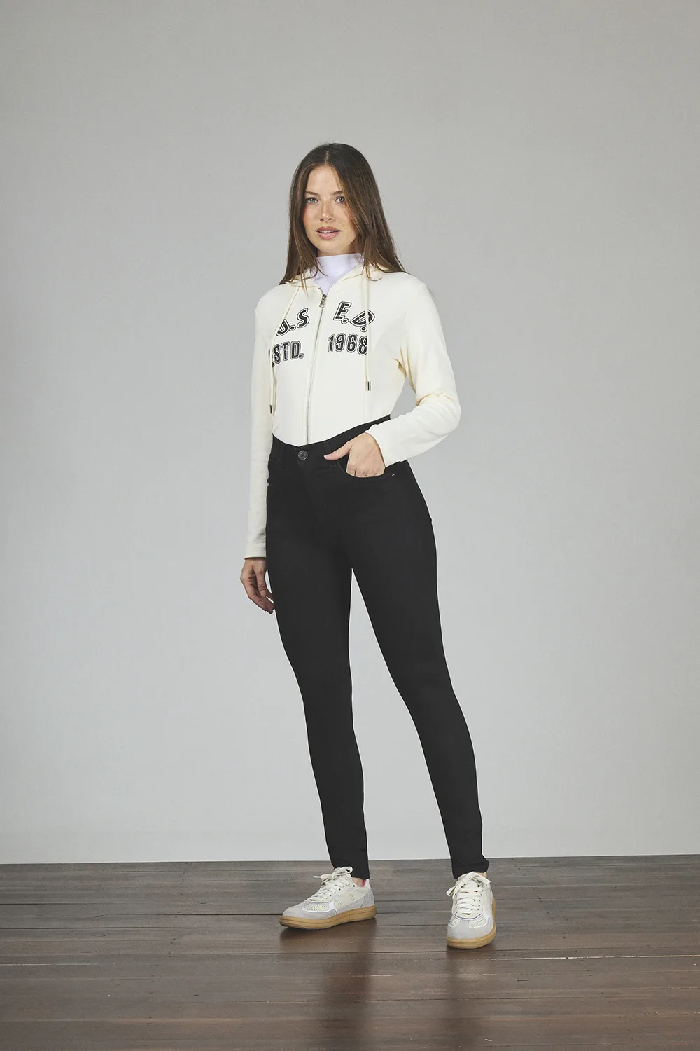 ART. 141 | NEGRO BOLSILLO CON ARANDELA ELASTIZADO