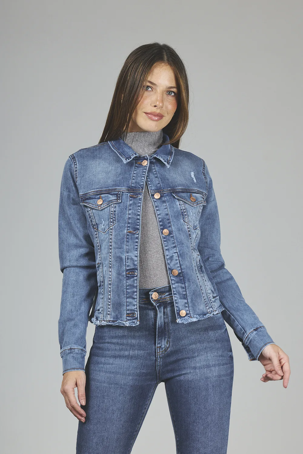 ART. 143 | CAMPERA NEVADO CON ROTURA DEFLECADO ELASTIZADO