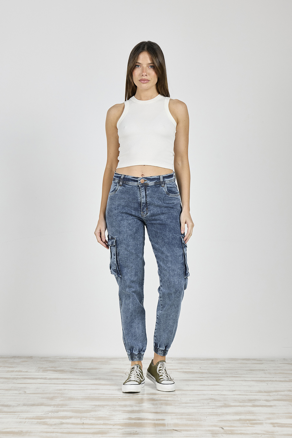 ART. 226 | JOGGER CARGO CON PUÑO TRAPEADO ELASTIZADO