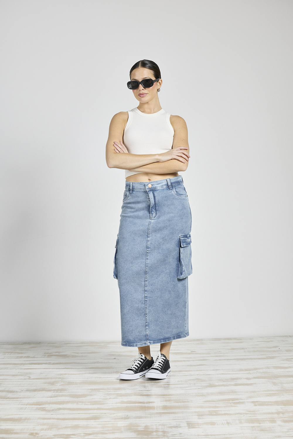 ART. 249 | FALDA CARGO CON ABERTURA ATRAS  ELASTIZADO