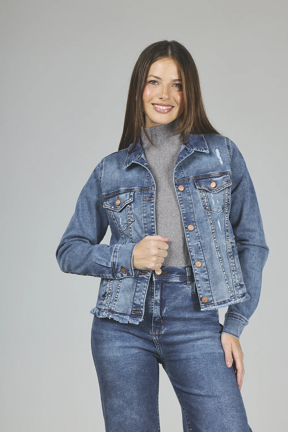 ART. 251 | CAMPERA CON ROTURA Y TACHA DEFLECADO ELASTIZADO - Imagen 4