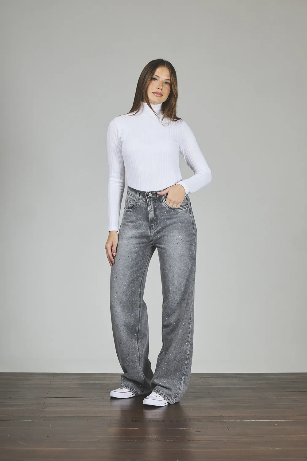 ART. 295 | WIDE LEG GRIS CON STRASS RÍGIDO - Imagen 4