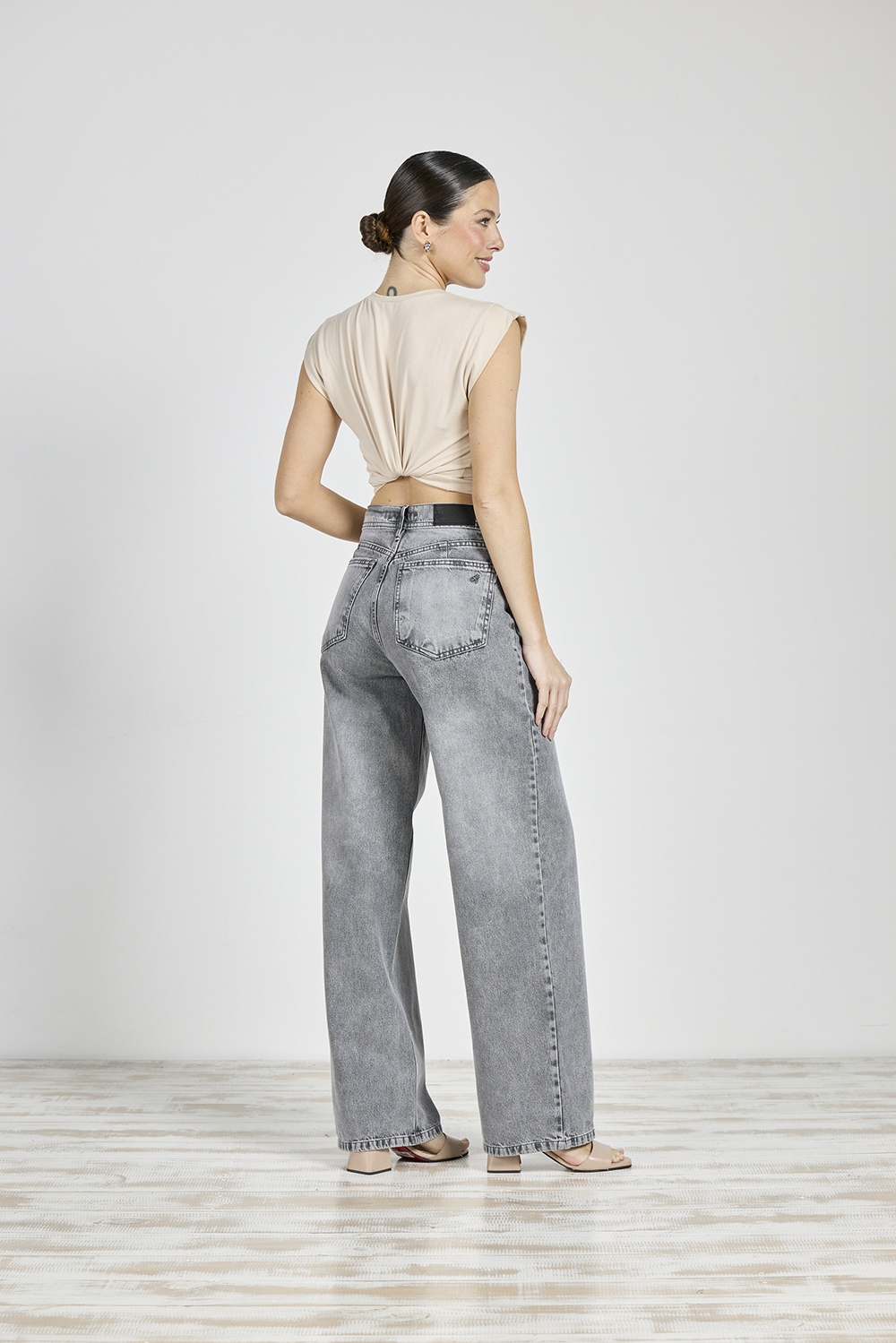 Alternative view of ART. 322 | WIDE LEG GRIS CLÁSICO BOLSILLO PULIDO RÍGIDO