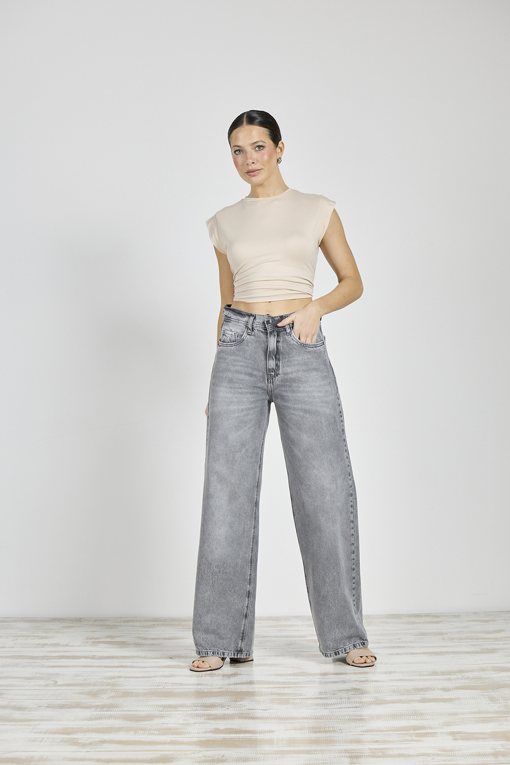 ART. 322 | WIDE LEG GRIS CLÁSICO BOLSILLO PULIDO RÍGIDO