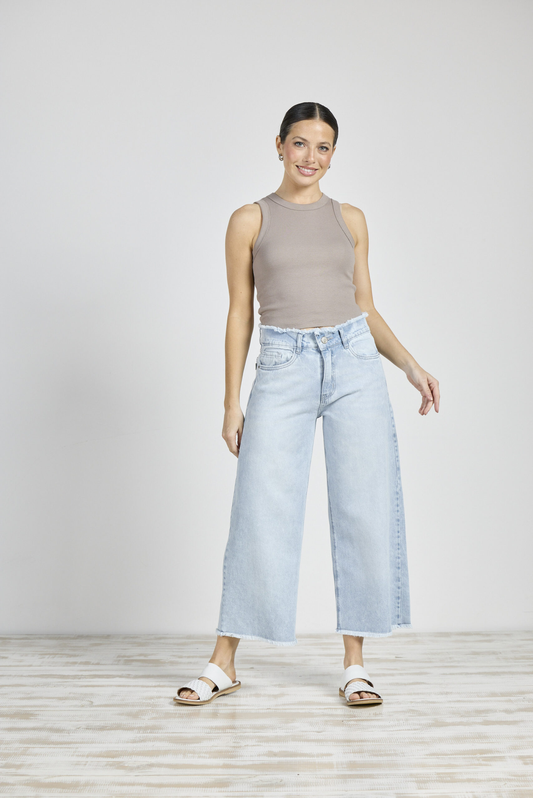 ART. 344 | WIDE LEG CROP CELESTE CINTURA DEFLECADA RÍGIDO