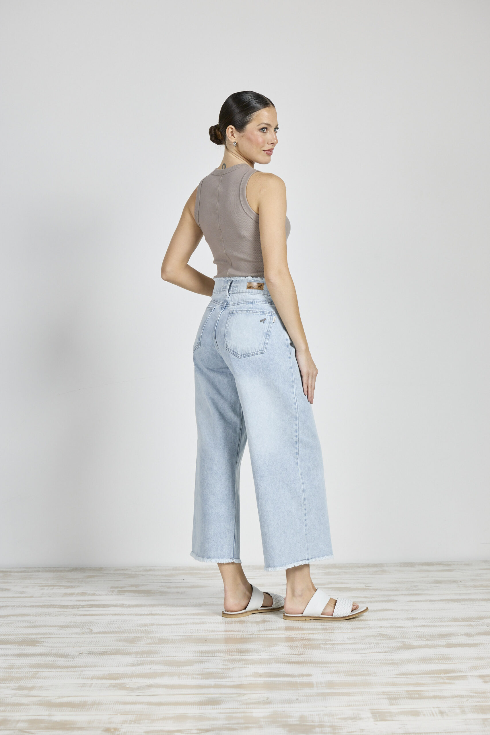 Alternative view of ART. 344 | WIDE LEG CROP CELESTE CINTURA DEFLECADA RÍGIDO