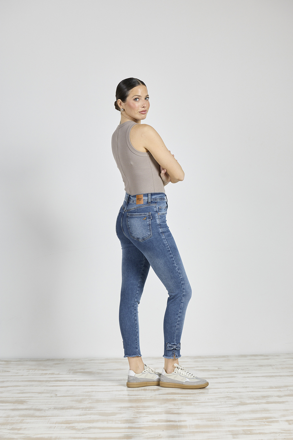 Alternative view of ART. 347 | STONE CLÁSICO CON MOÑO EN BOTA ELASTIZADO