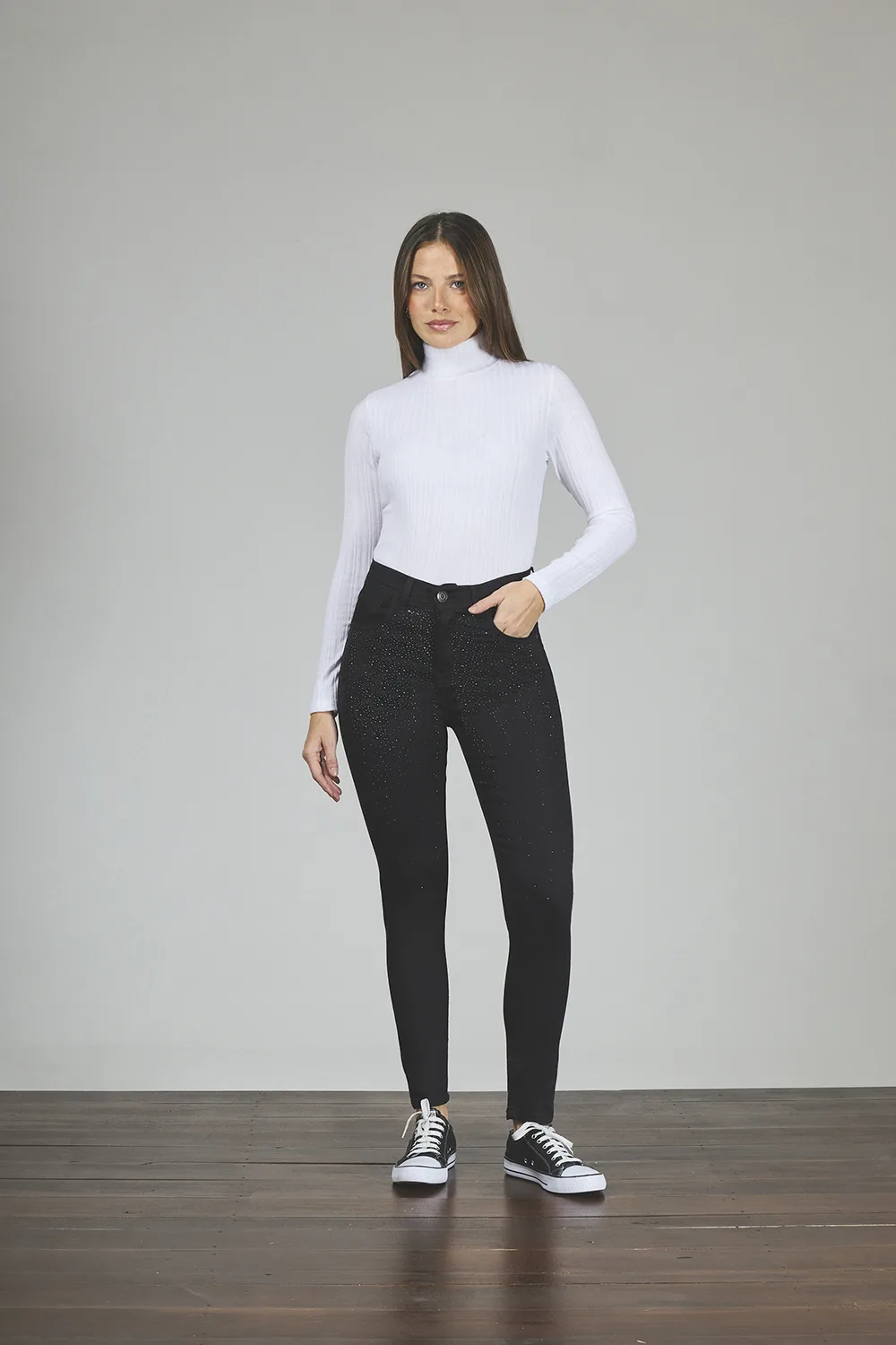 ART. 350 | NEGRO CLÁSICO CON BRILLO EN VISTA CHUPIN ELASTIZADO