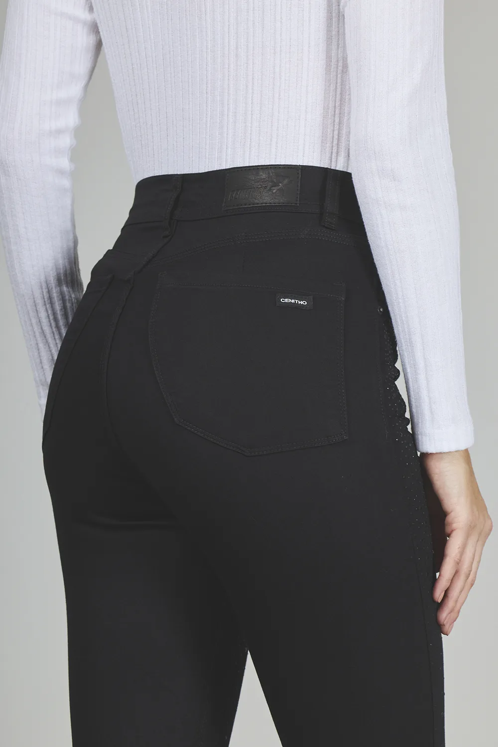 ART. 350 | NEGRO CLÁSICO CON BRILLO EN VISTA CHUPIN ELASTIZADO - Imagen 6