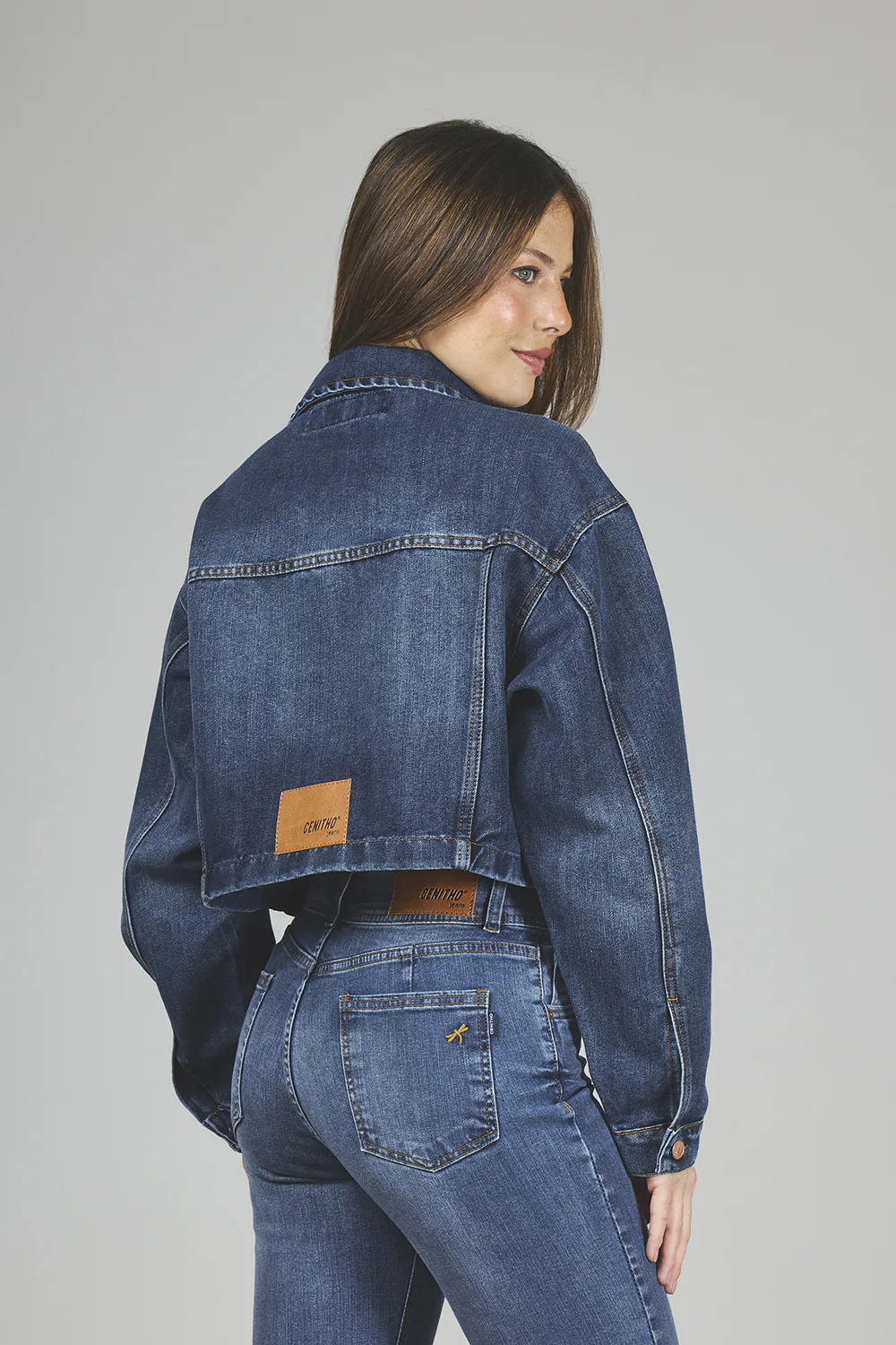 Alternative view of ART. 368 | CAMPERA CROP AZUL RÍGIDO