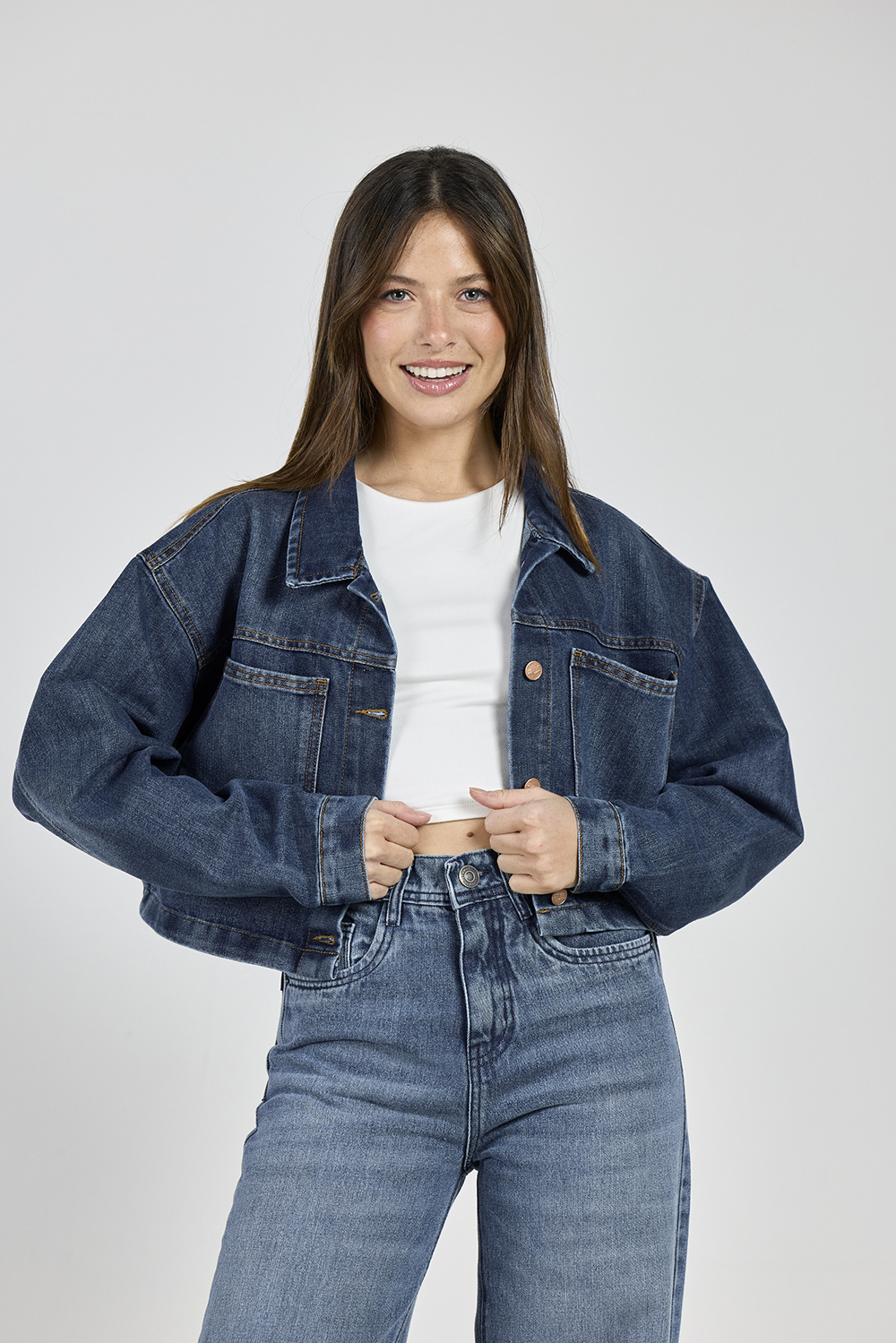 ART. 368 | CAMPERA CROP AZUL RÍGIDO