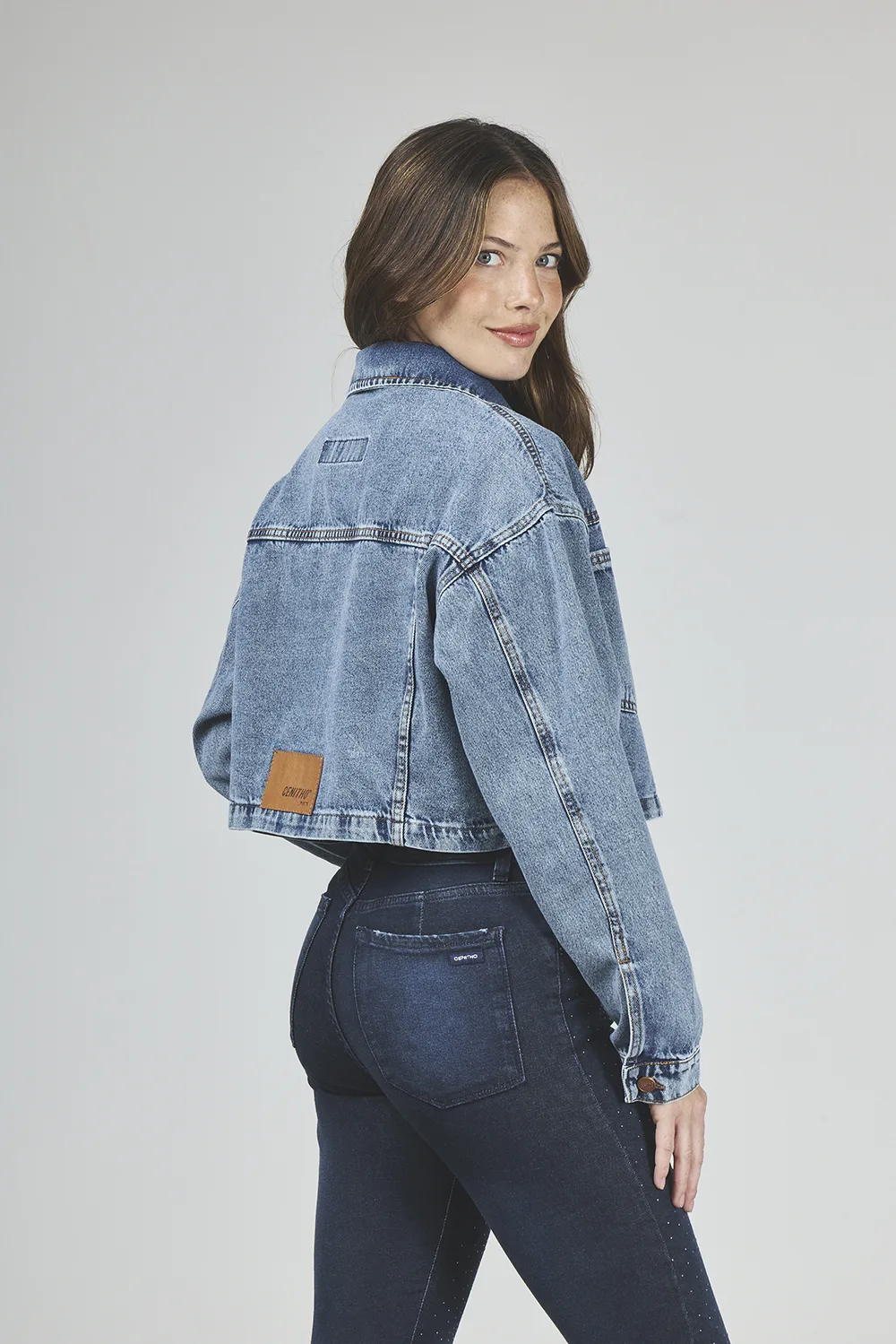 Alternative view of ART. 369 | CAMPERA CROP STONE RÍGIDO