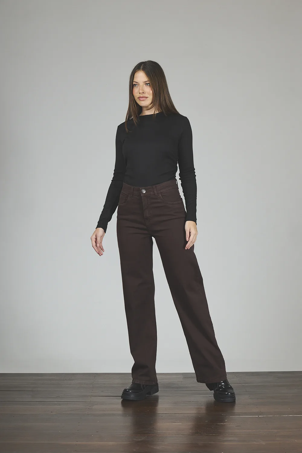 ART. 378 | WIDE LEG CLÁSICO CHOCOLATE ELASTIZADO - Imagen 4