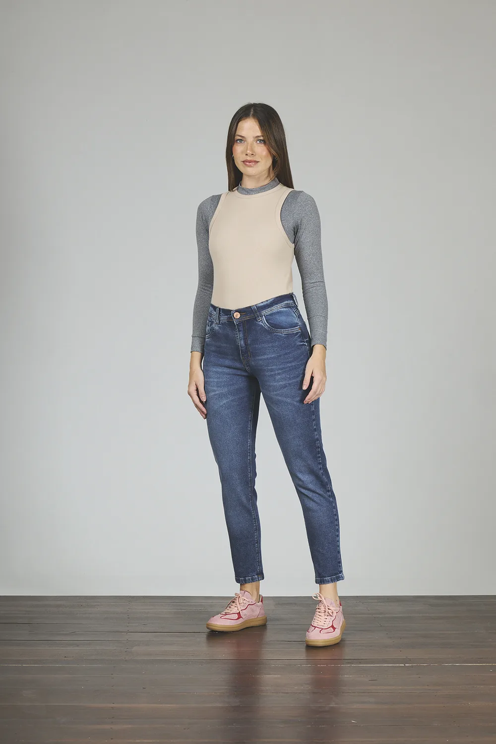 ART. 379 | MOM CLÁSICO STONE GANCHO LATERAL ELASTIZADO