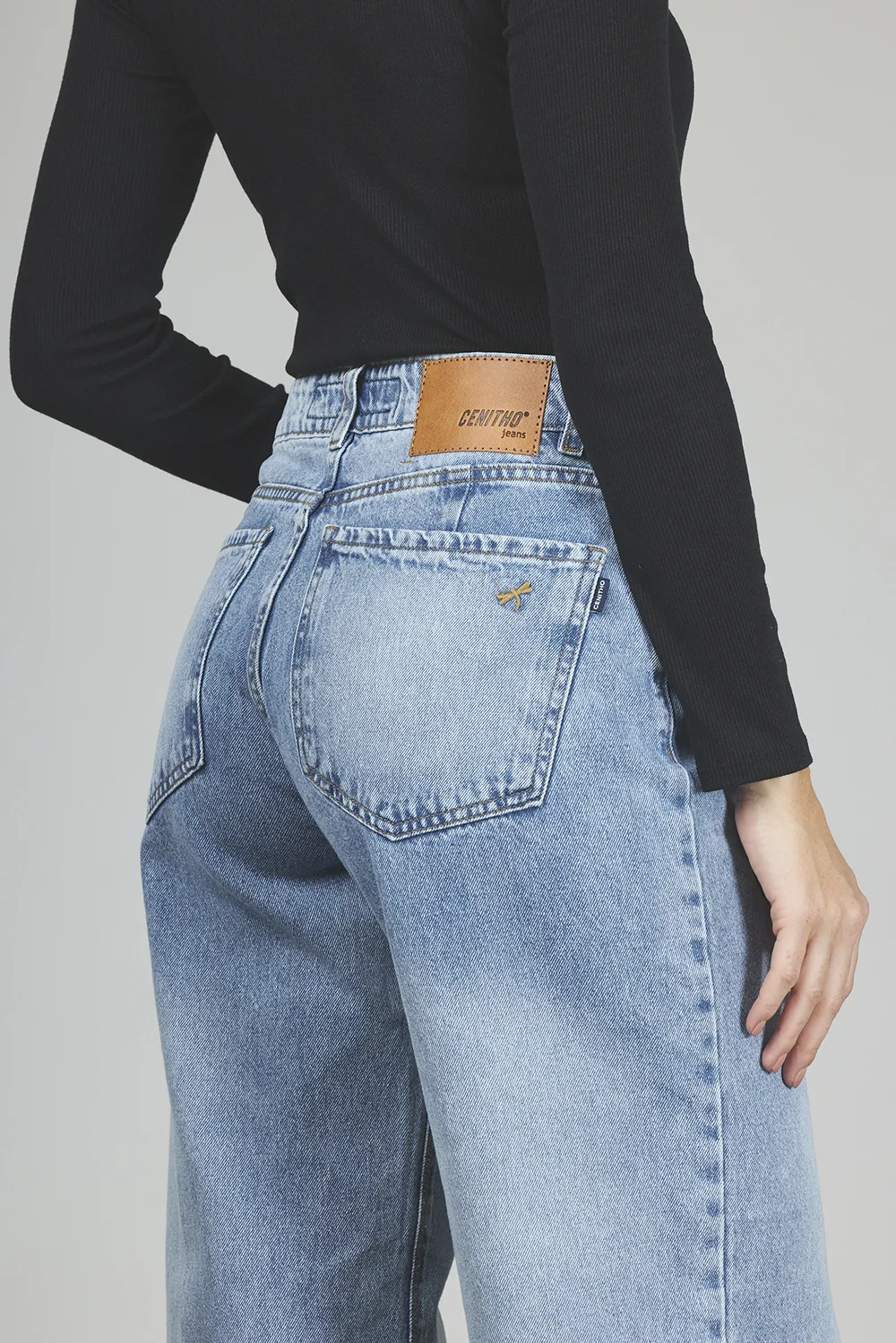 ART. 391 | BAGGY CLÁSICO CELESTE TIRO BAJO RÍGIDO - Imagen 4