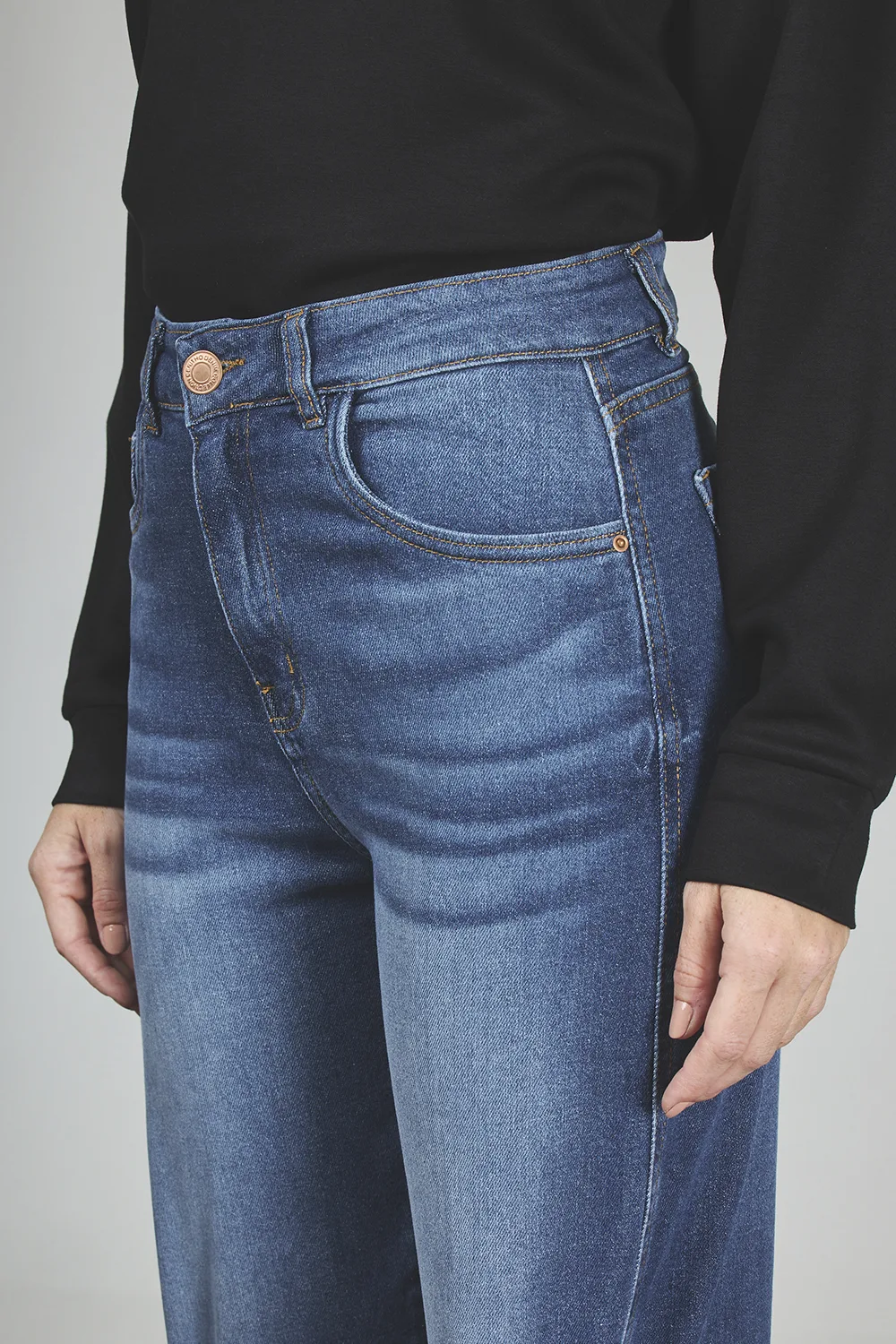 ART. 398 | MOM STONE CON RECORTE ELASTIZADO - Imagen 4