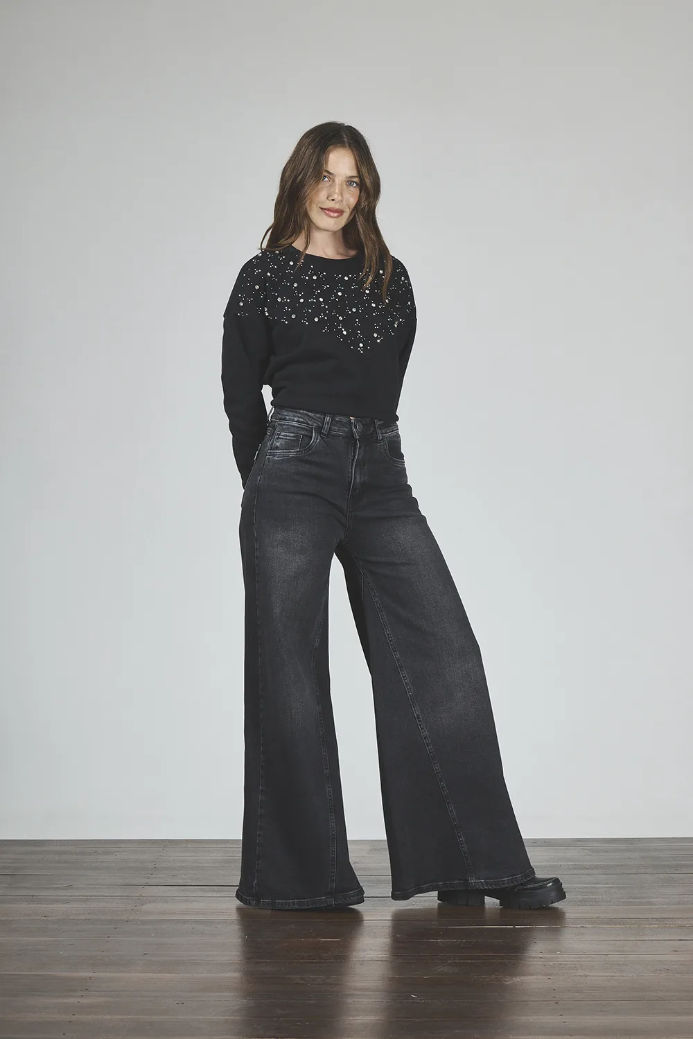 ART. 416 | MAXI BAGGY NEGRO DESTROYER OVERSIZE CON RECORTE ELASTIZADO - Imagen 3