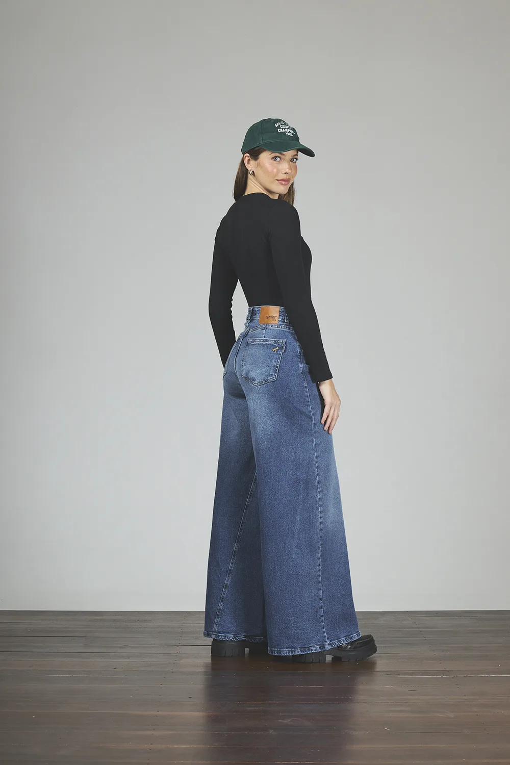 Alternative view of ART. 427 | MAXI BAGGY STONE OVERSIZE CON RECORTE ELASTIZADO