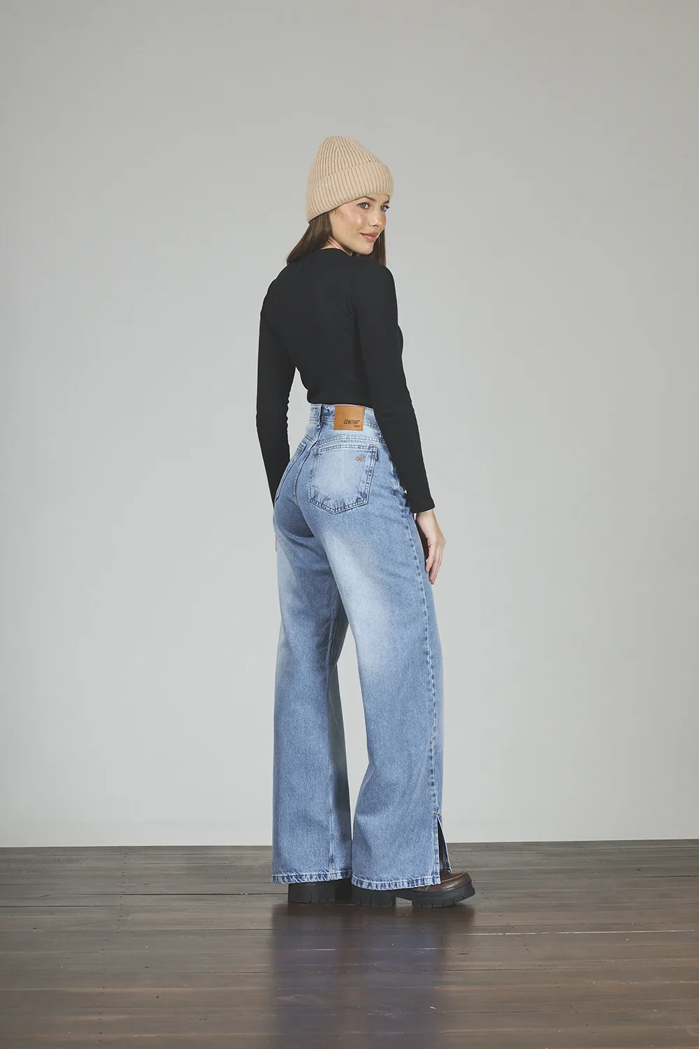 Alternative view of ART. 431 | BAGGY STONE CON RECORTE ABERTURA EN BOTA RÍGIDO