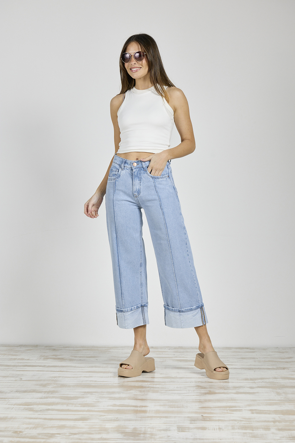 ART. 441 | CROP CELESTE CON ALFORZA BOTA REMANGADA RÍGIDO