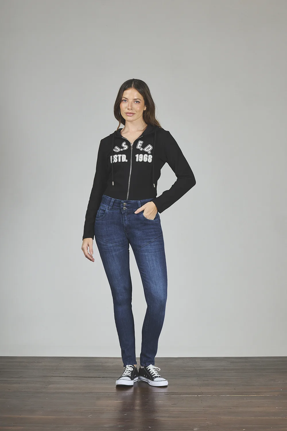 ART. 445 | CHUPÍN AZUL CON RECORTE Y CINTURA ANCHA ELASTIZADO