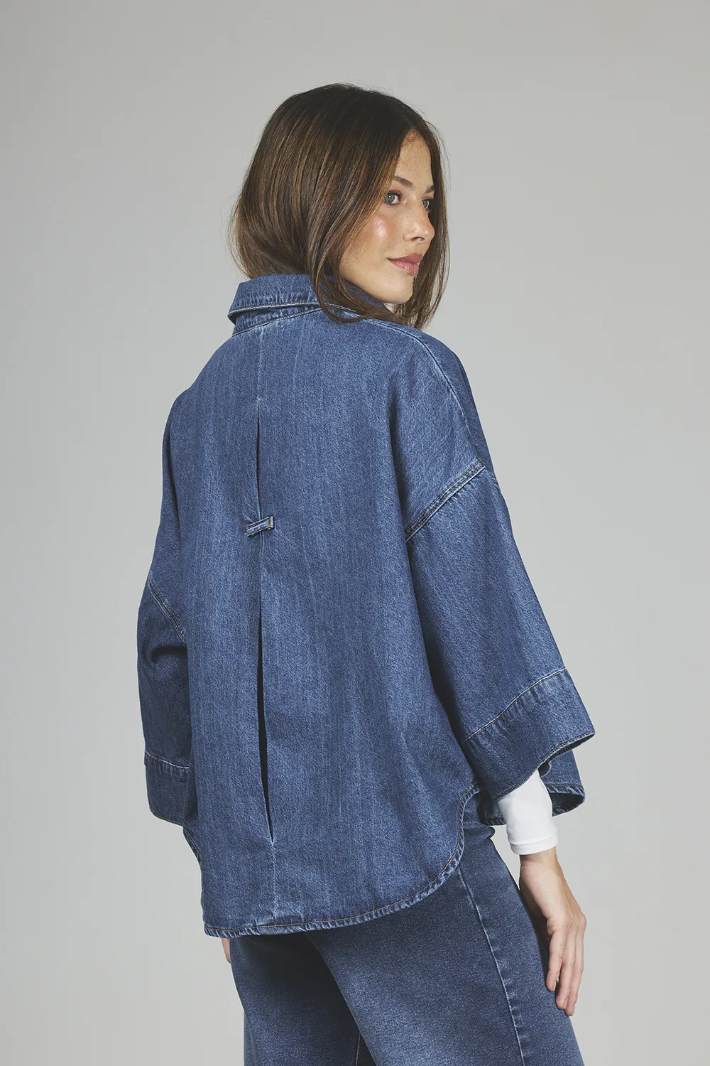 Alternative view of ART. 447 | CAMISA MANGA 3/4 STONE CUELLO EN V RÍGIDO