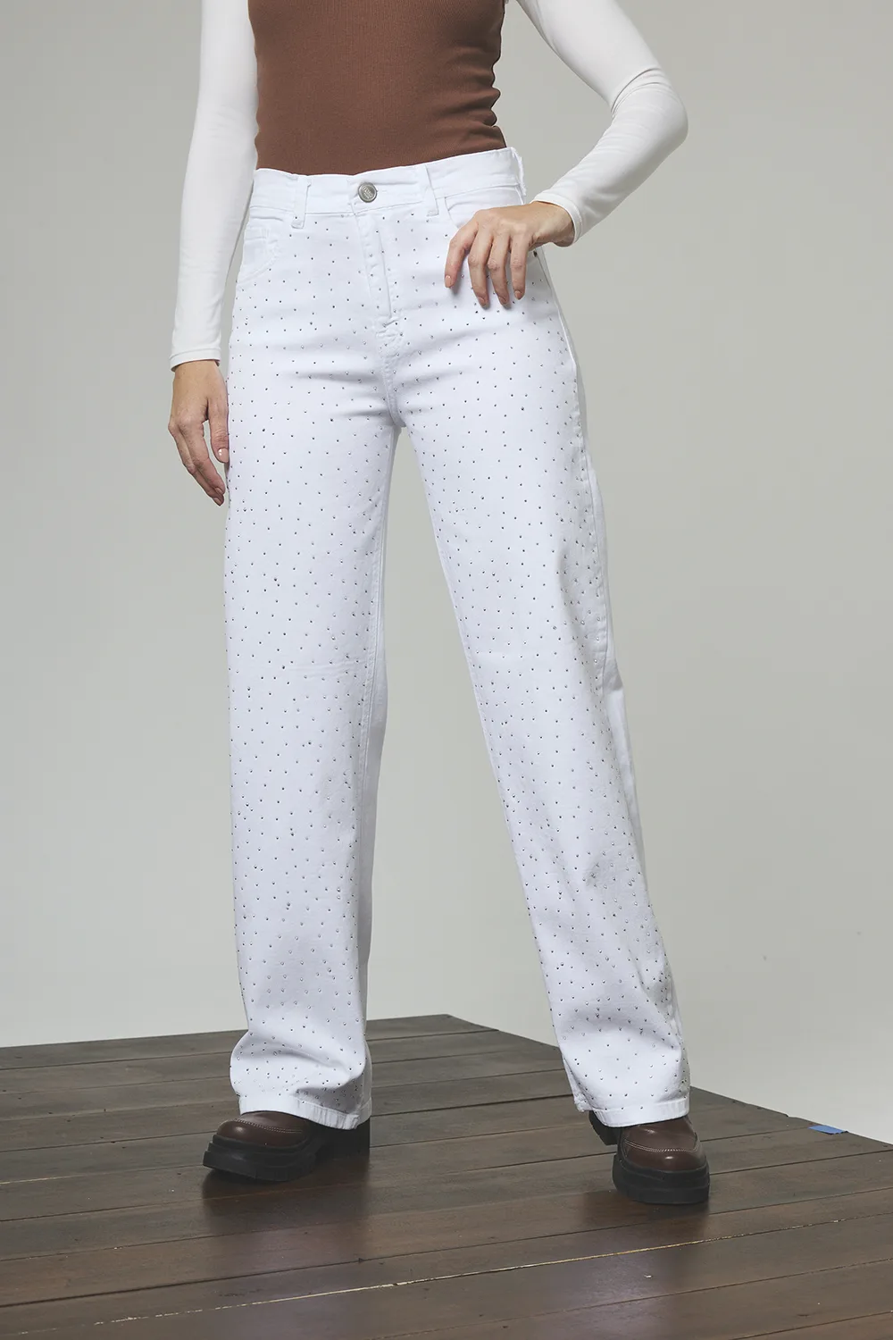 ART. 457 | WIDE LEG BLANCO CON BRILLO ELASTIZADO - Imagen 4
