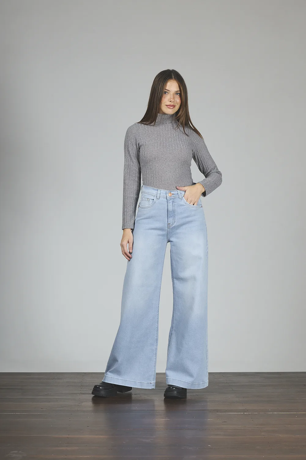 ART. 460 | BAGGY CELESTE CLÁSICO ELASTIZADO