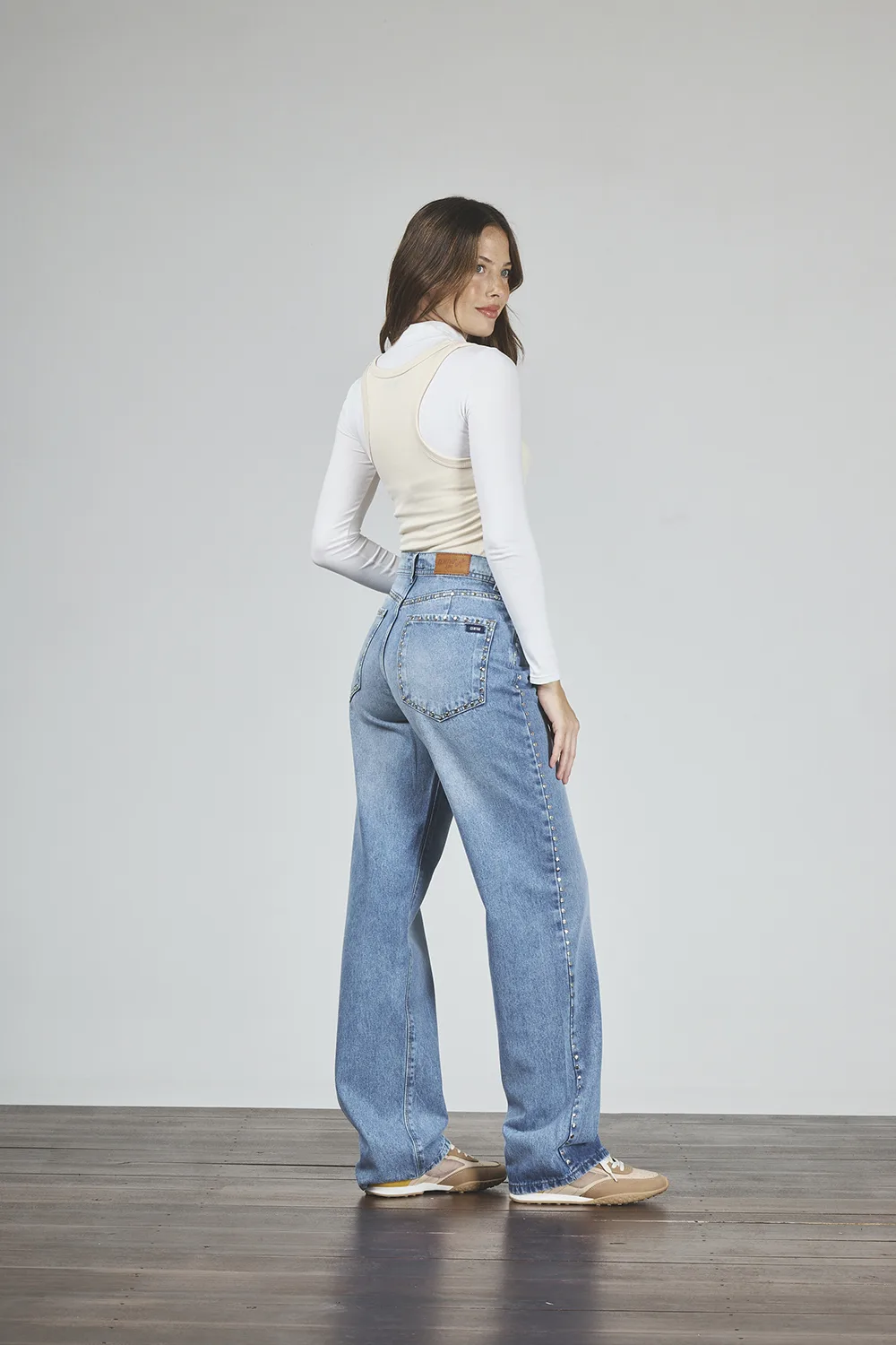 Alternative view of ART. 464 | BEGGY STONE TACHA LATERAL Y CONTORNO BOLSILLO RÍGIDO