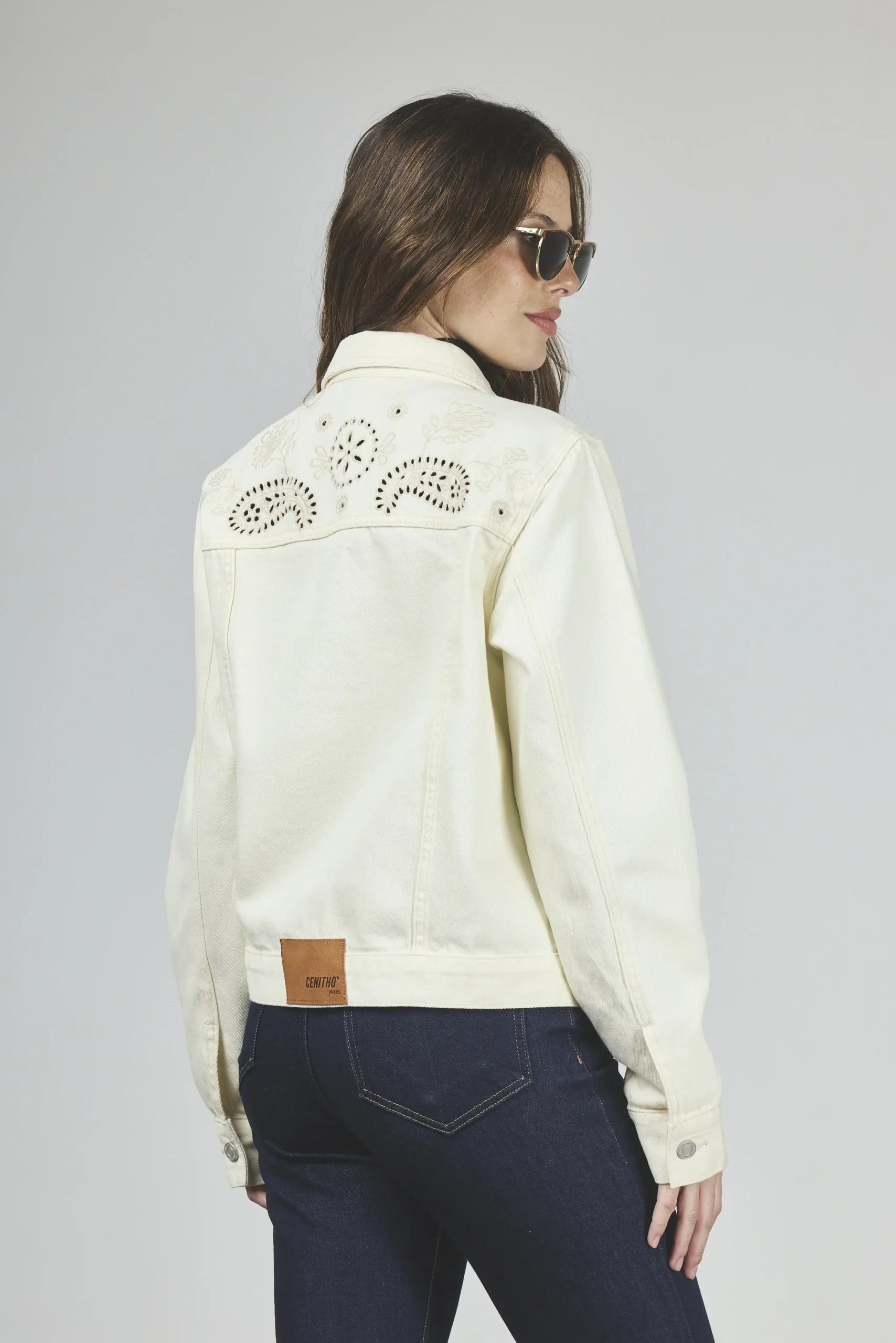 Alternative view of ART. 465 | CAMPERA CON BORDADO RIGIDO (BUTTER)