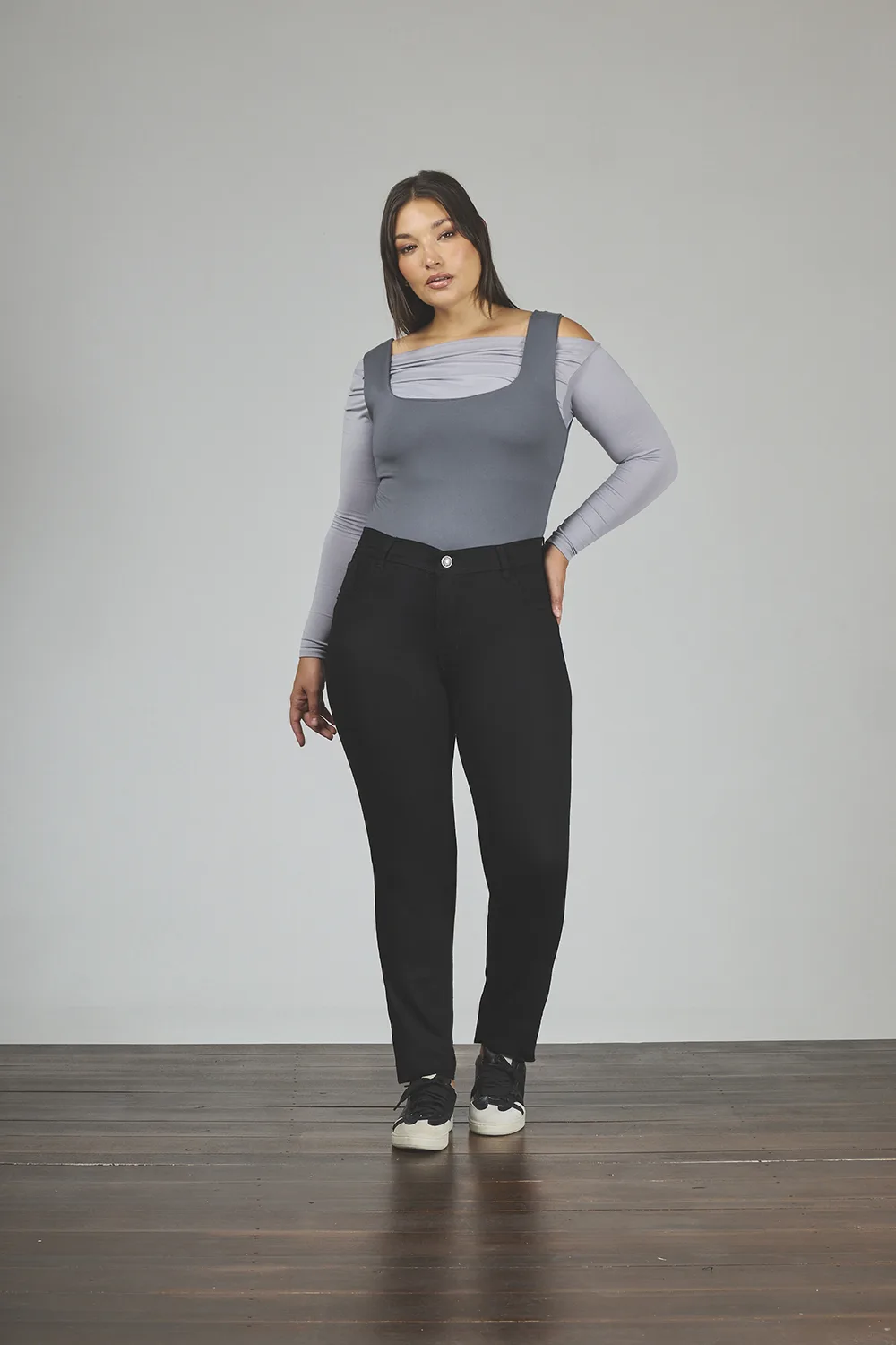 ART. 704 | NEGRO CLÁSICO ELASTIZADO