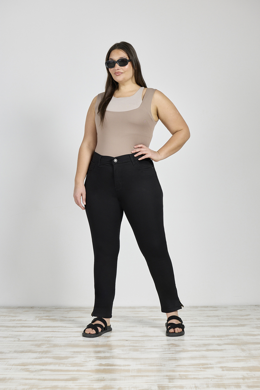 ART. 720 | NEGRO CIERRE EN LA BOTA ELASTIZADO