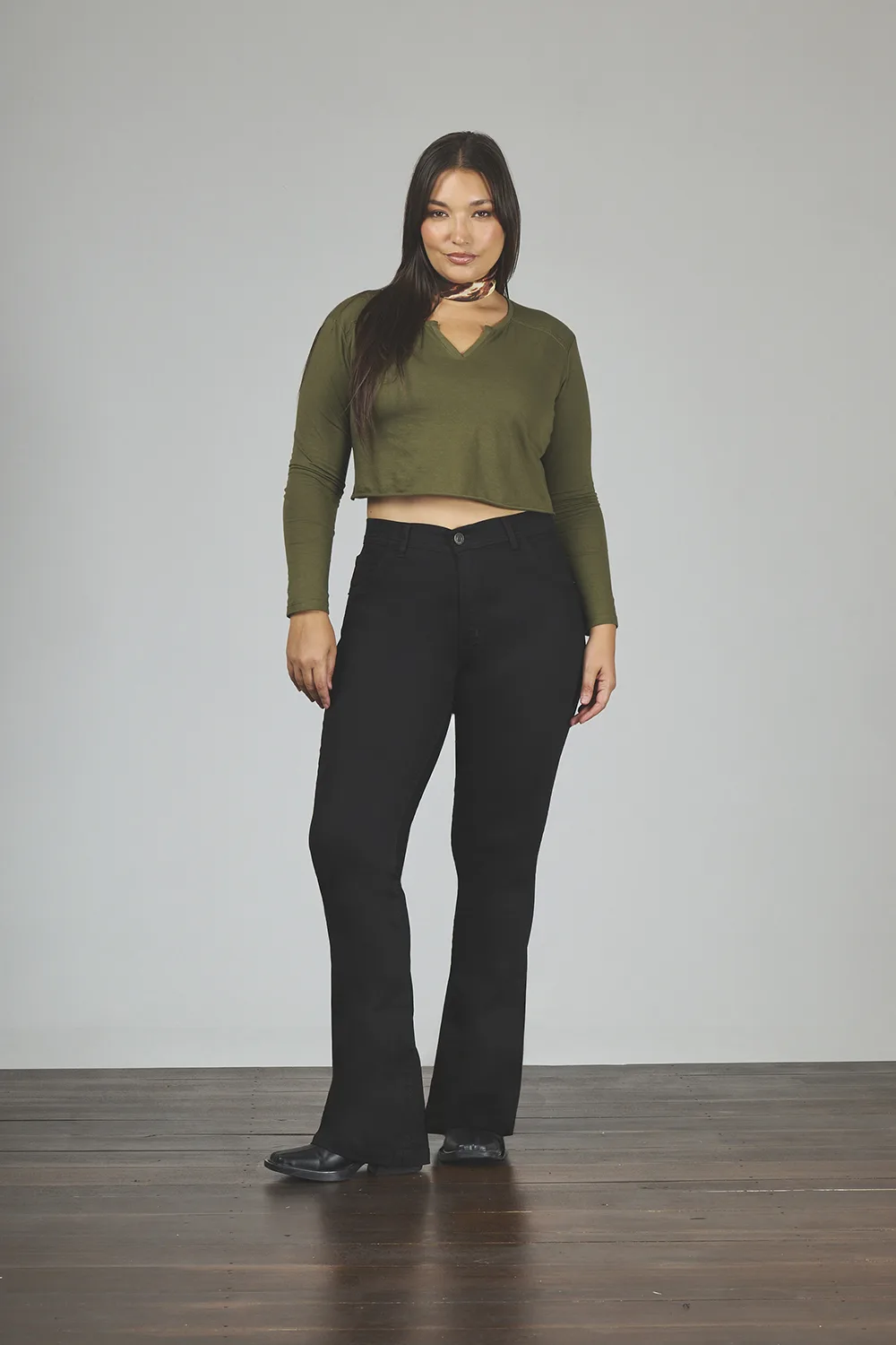 ART. 729 | SEMI OXFORD NEGRO CLÁSICO ELASTIZADO