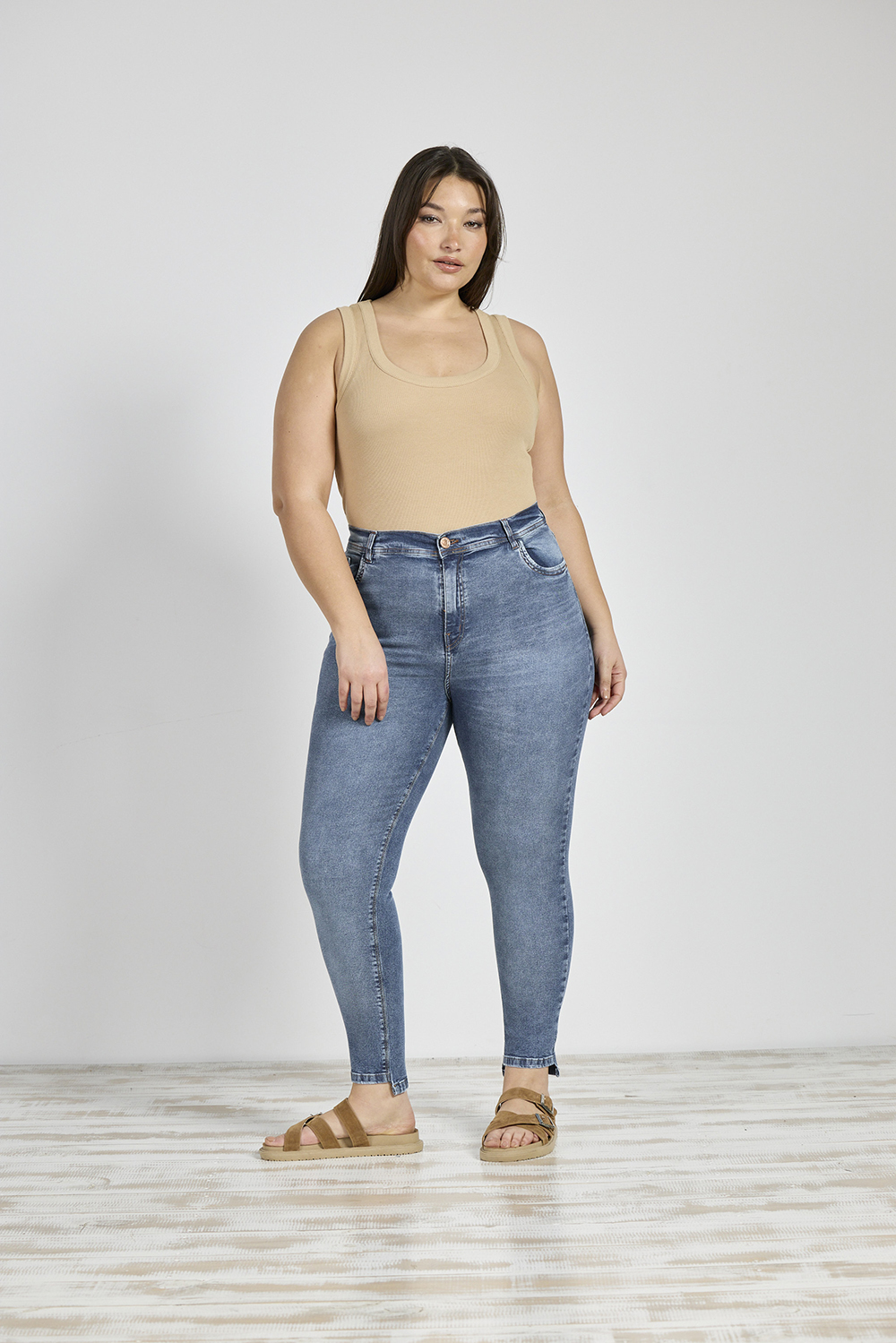 ART. 808 | TRAPEADO BOLSILLO PULIDO BOTA DESIGUAL ELASTIZADO