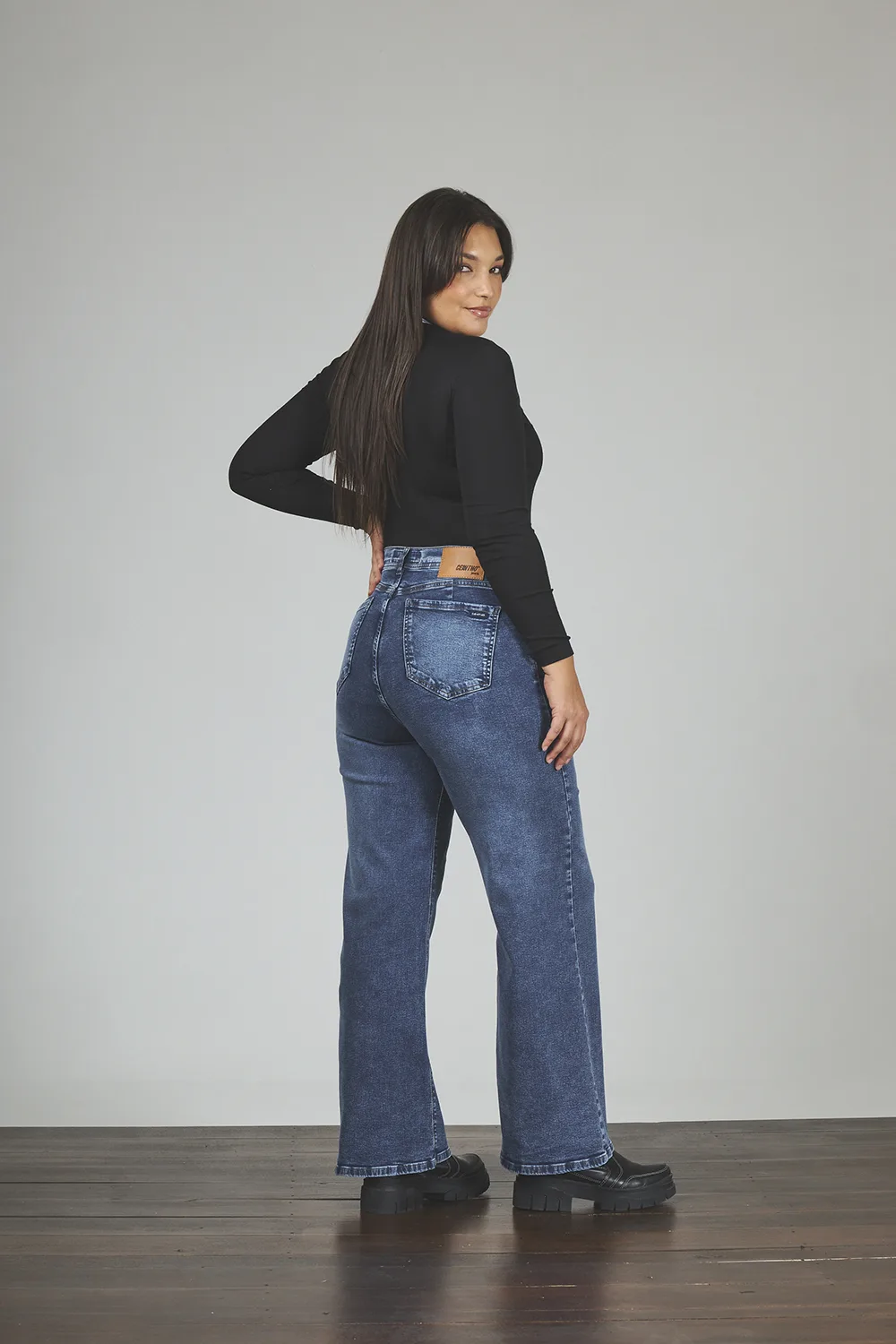 Alternative view of ART. 767 / WIDE LEG STONE CON GANCHO ELASTIZADO