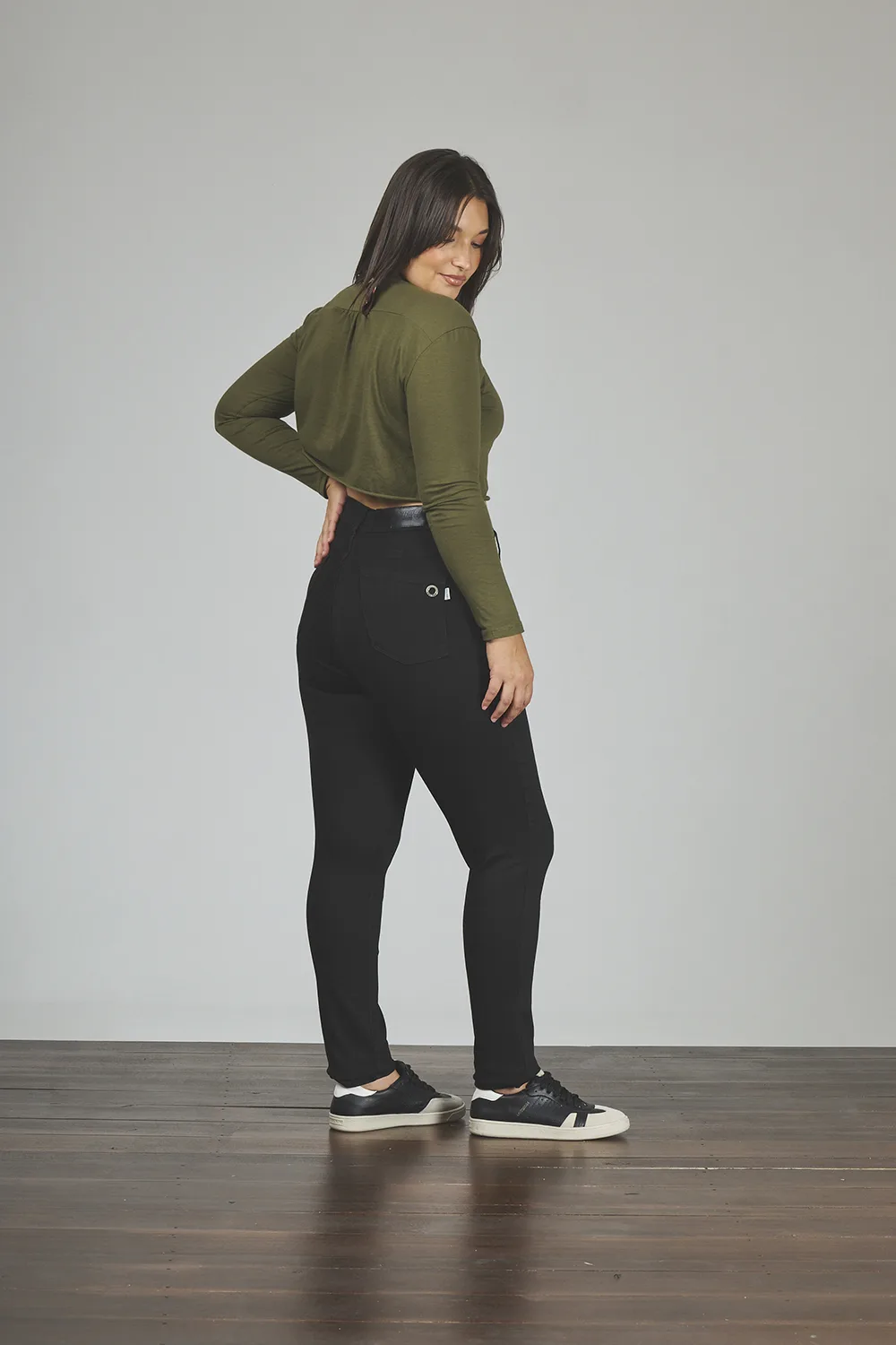 Alternative view of ART. 802 | NEGRO CLASICO BOLSILLO CON ARANDELA ELASTIZADO