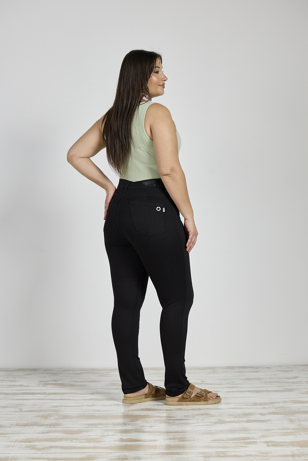 Alternative view of ART. 802 | NEGRO CLASICO BOLSILLO CON ARANDELA ELASTIZADO