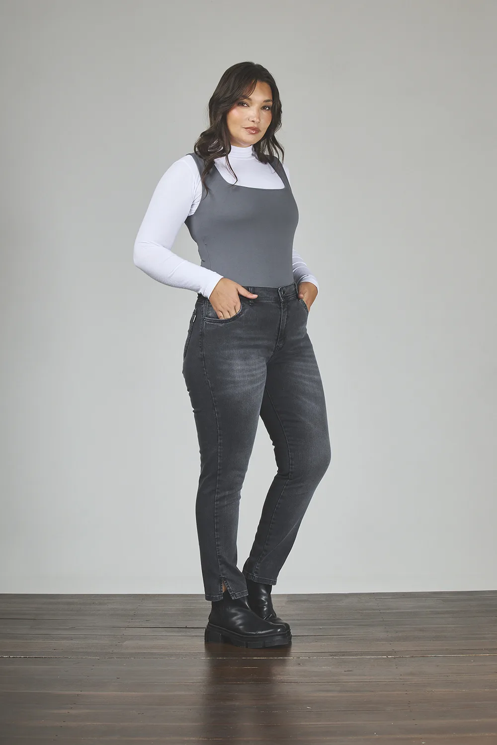 ART. 824 | GRIS HUMO TAJO EN LA BOTA ELASTIZADO