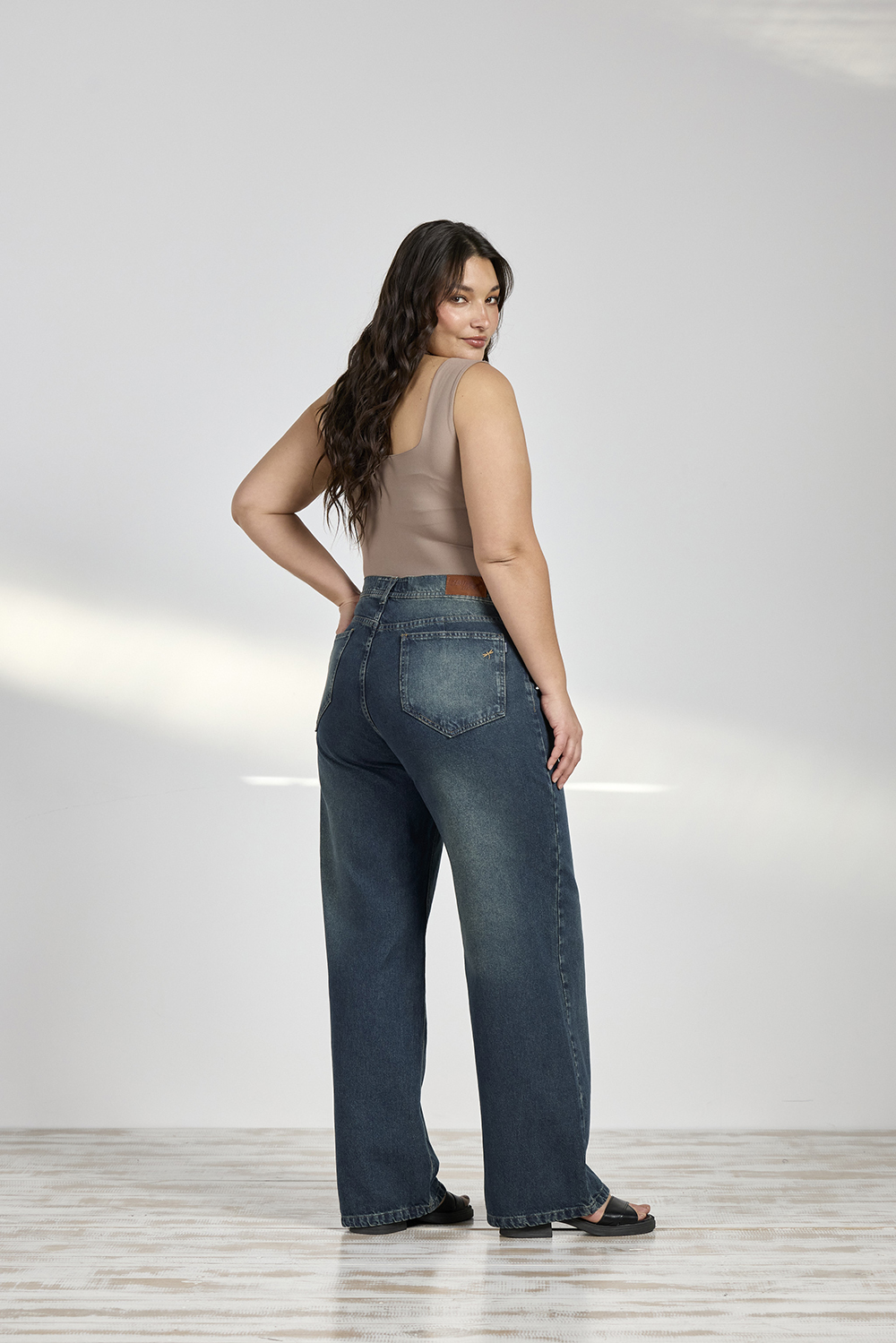 Alternative view of ART. 829 | WIDE LEG CLÁSICO VINTAGE ÓXIDO RÍGIDO