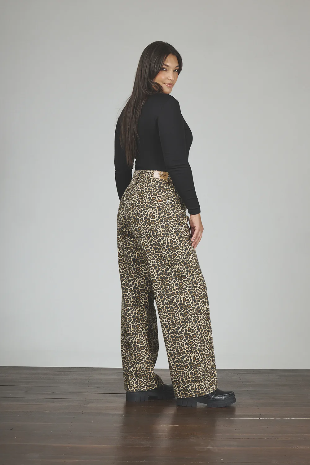 Alternative view of ART. 841 | WIDE LEG ANIMAL PRINT RÍGIDO