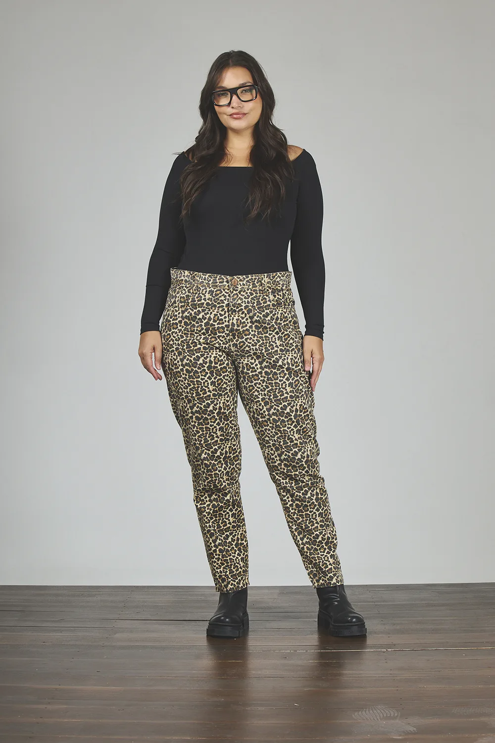 ART. 843 | MOM ANIMAL PRINT RÍGIDO