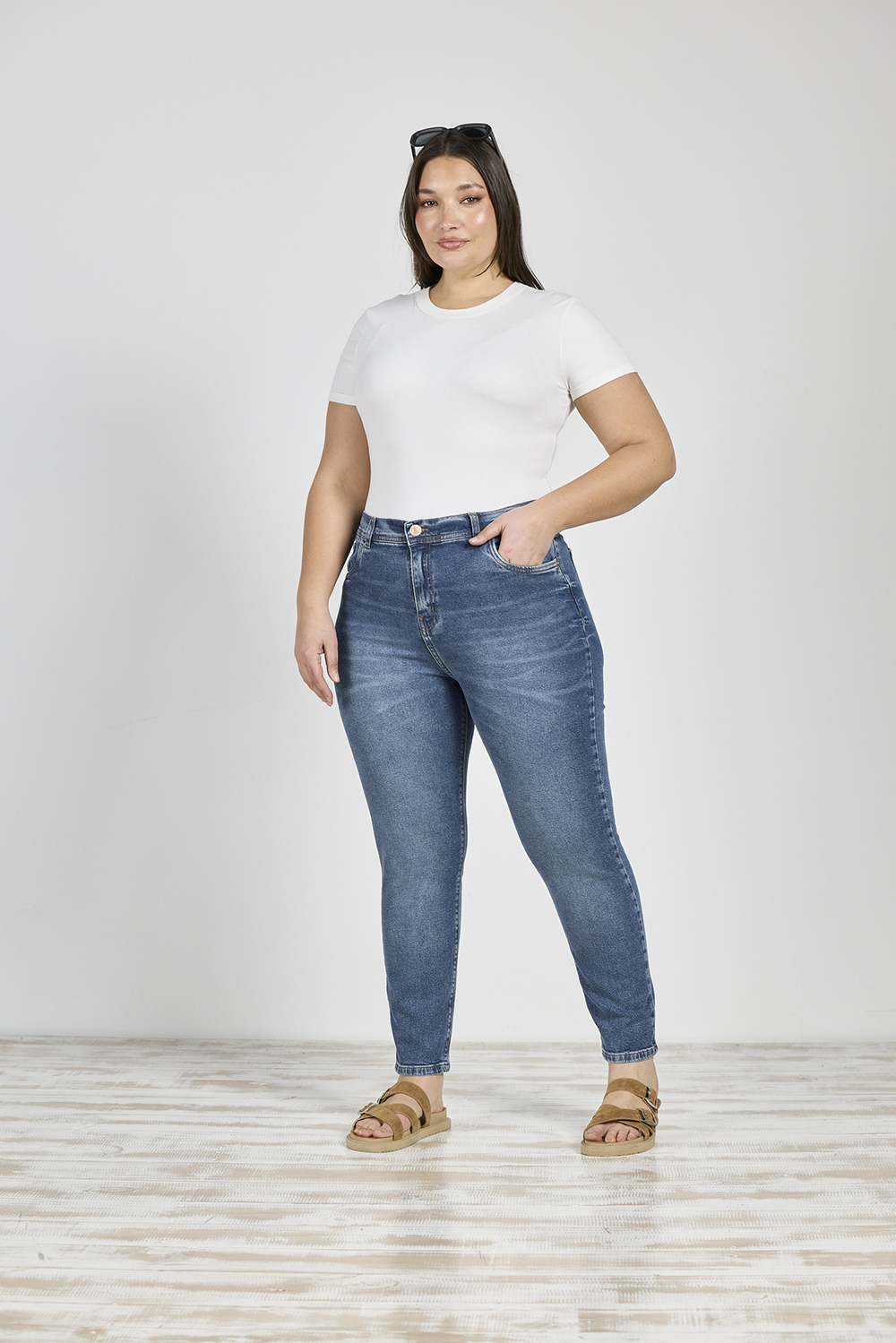 ART. 868 | MOM CLÁSICO STONE GANCHO LATERAL ELASTIZADO