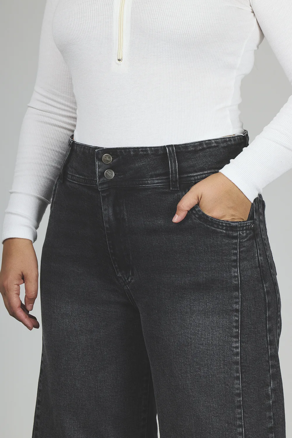 Alternative view of ART. 883 | BAGGY NEGRO CINTURA ANCHA CON RECORTE DEFLECADO ELASTIZADO