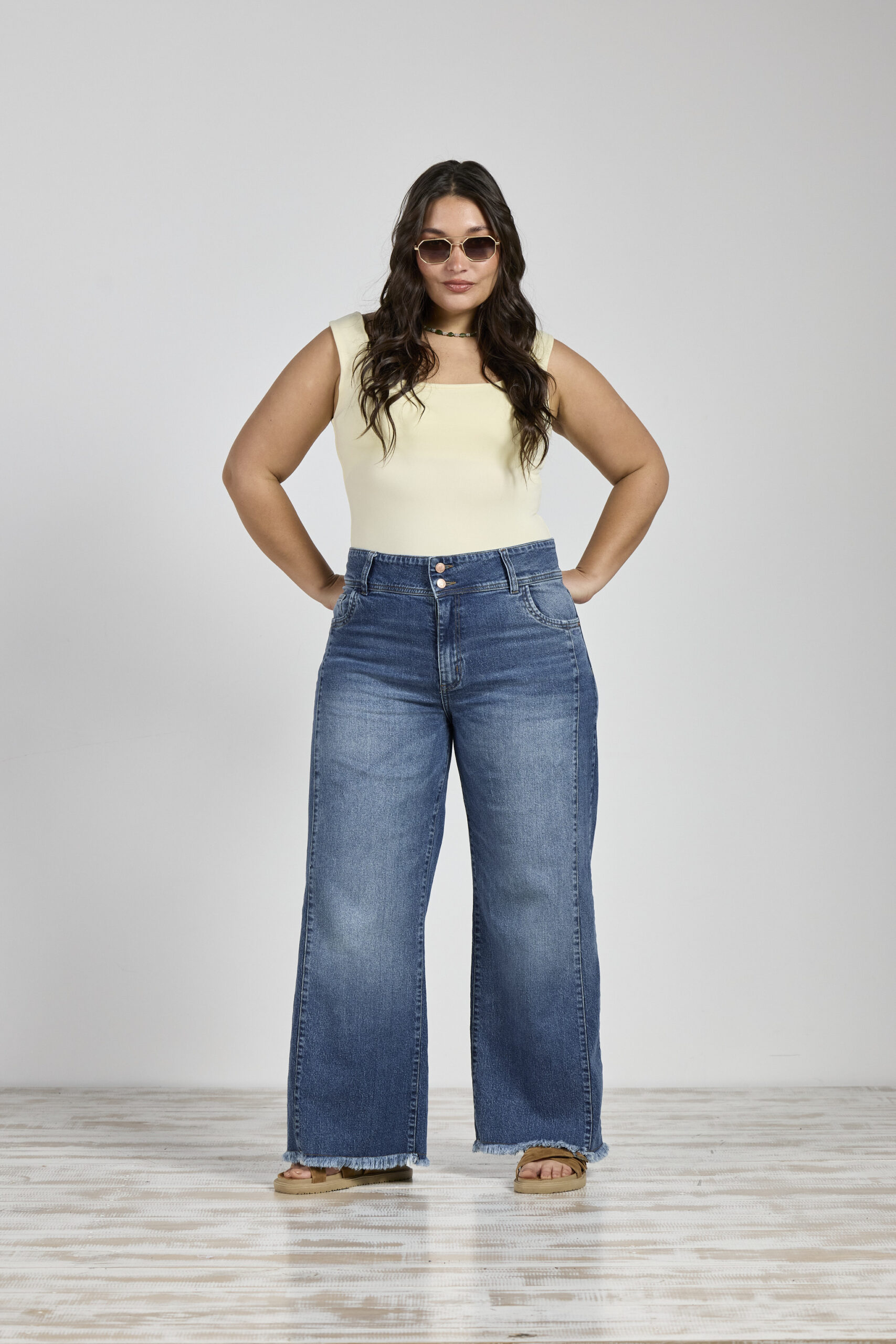 ART. 884 | BAGGY STONE CINTURA ANCHA CON RECORTE DEFLECADO ELASTIZADO