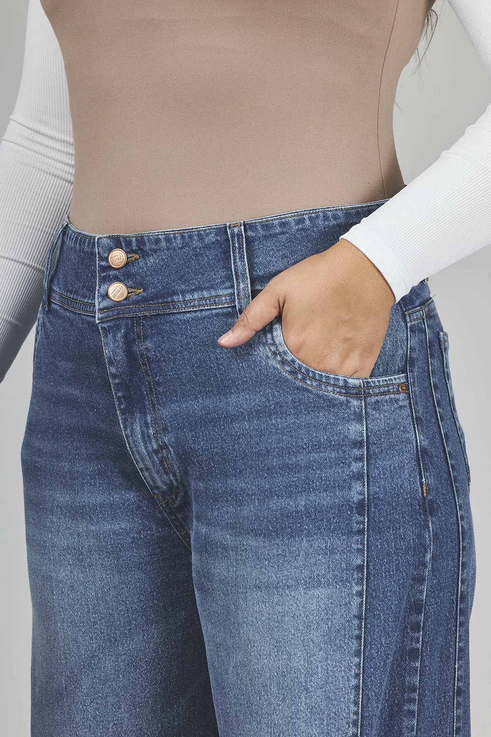 ART. 884 | BAGGY STONE CINTURA ANCHA CON RECORTE DEFLECADO ELASTIZADO - Imagen 3