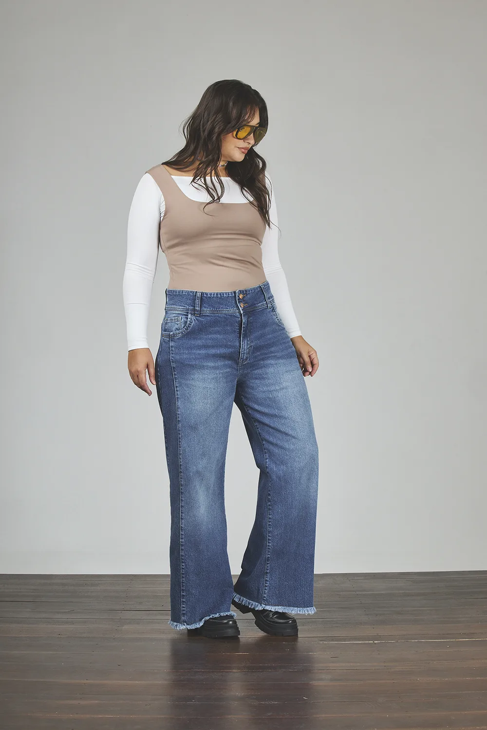 ART. 884 | BAGGY STONE CINTURA ANCHA CON RECORTE DEFLECADO ELASTIZADO - Imagen 4