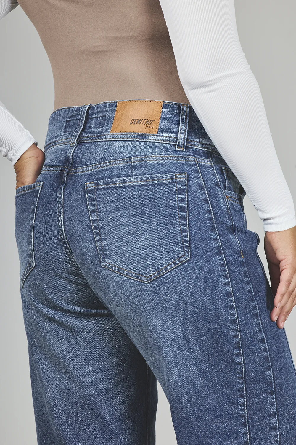 ART. 884 | BAGGY STONE CINTURA ANCHA CON RECORTE DEFLECADO ELASTIZADO - Imagen 5