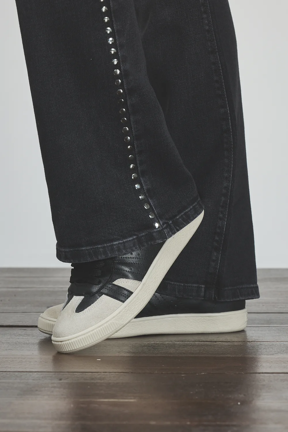 ART. 889 | SEMI OXFORD NEGRO HUMO TACHA LATERAL ELASTIZADO - Imagen 6