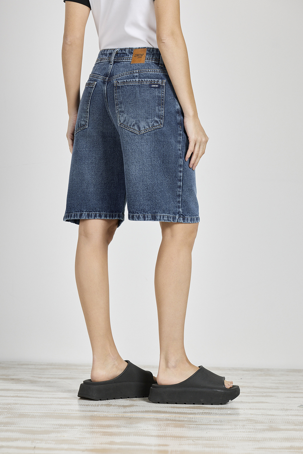 Alternative view of ART. C-88 | BERMUDA BAGGY AZUL CLÁSICO RÍGIDO