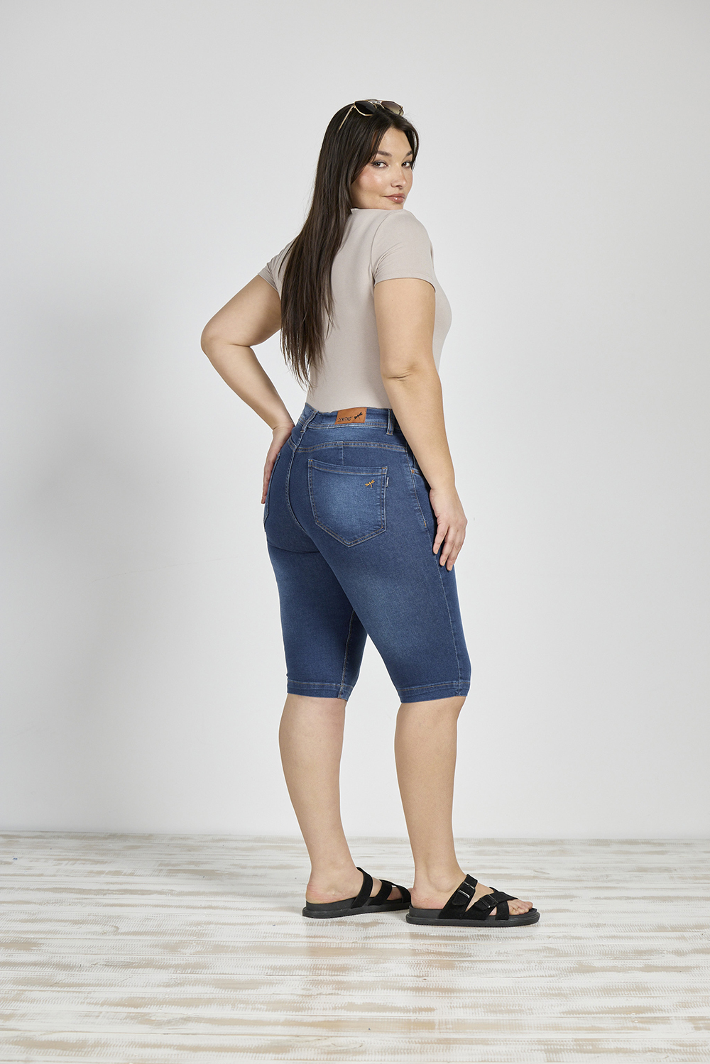 Alternative view of ART. M-512 | BERMUDA AZUL PIEL BIGOTE ELASTIZADO